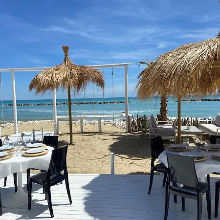 Alwin Luxury tent Cupra Marittima